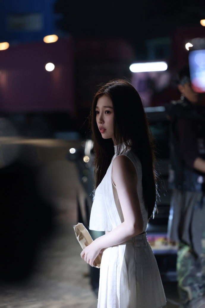 Jiang Mu Solo Picture (14)